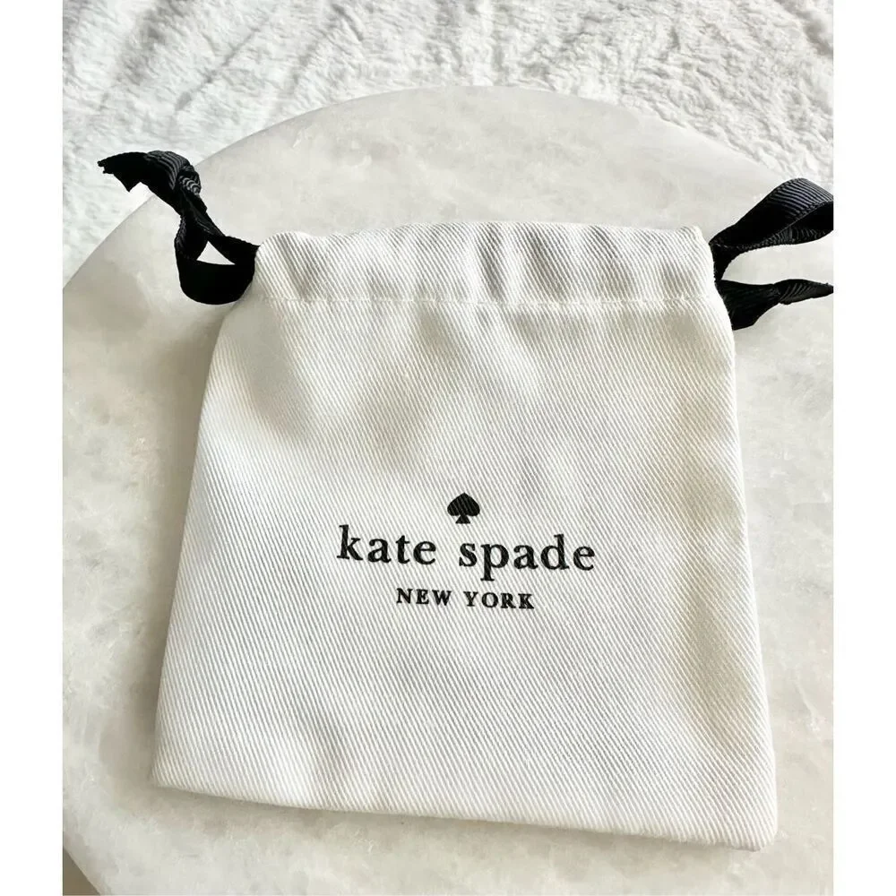 Kate Spade black-and-white dust pouch ￼